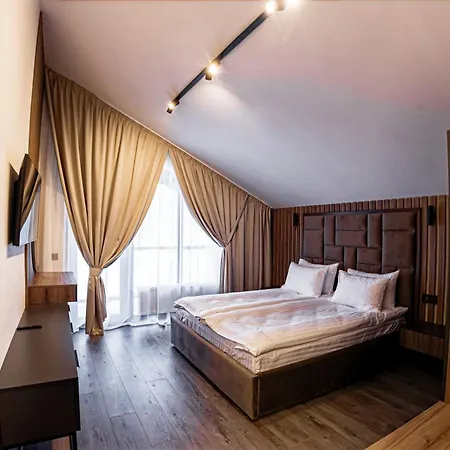 Ecoberghaus - Котеджне Містечко Bukovel Exterior photo