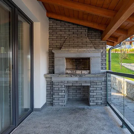 Ecoberghaus - Котеджне Містечко Bukovel Exterior photo